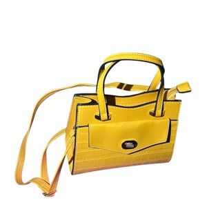 Crossbody strap - Mustard yellow crossbody for that pop of color.
